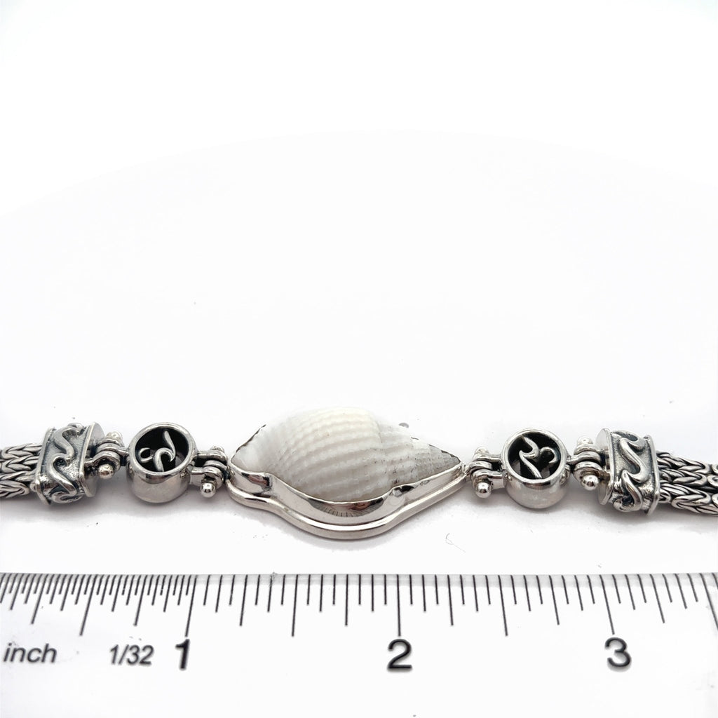 Albino Nutmeg on the Triple Tigertail Adjustable Bracelet - Ocean Soul