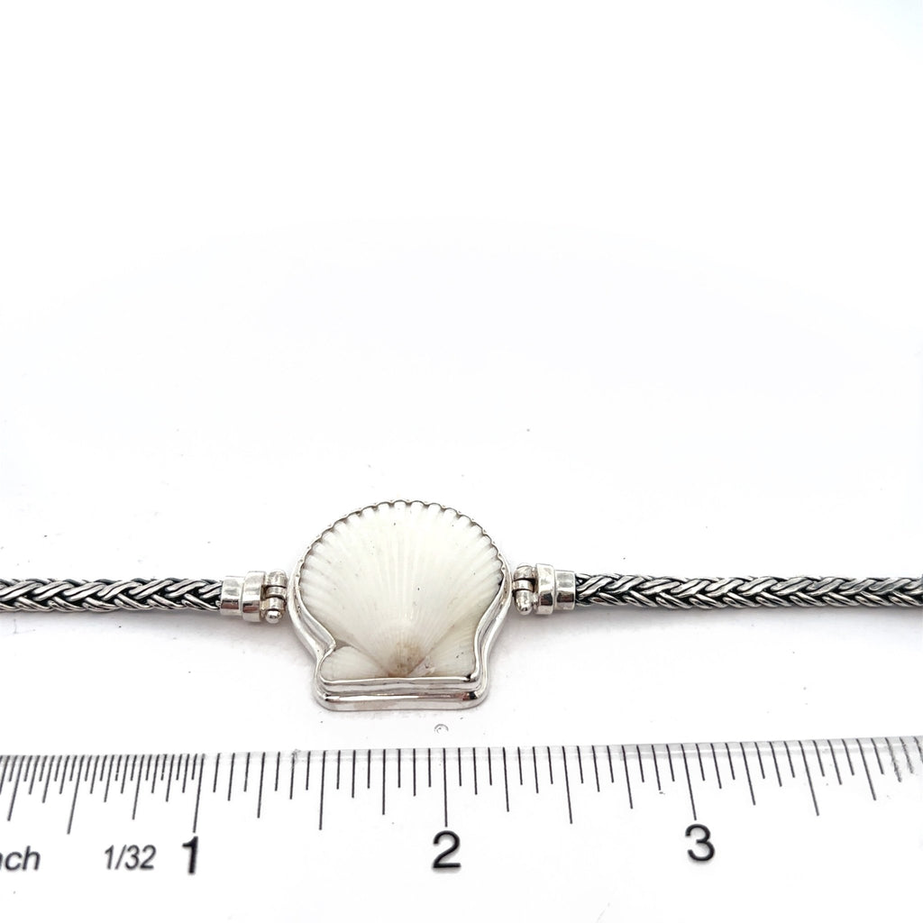 Albino Scallop on the Romano Adjustable Bracelet - Ocean Soul