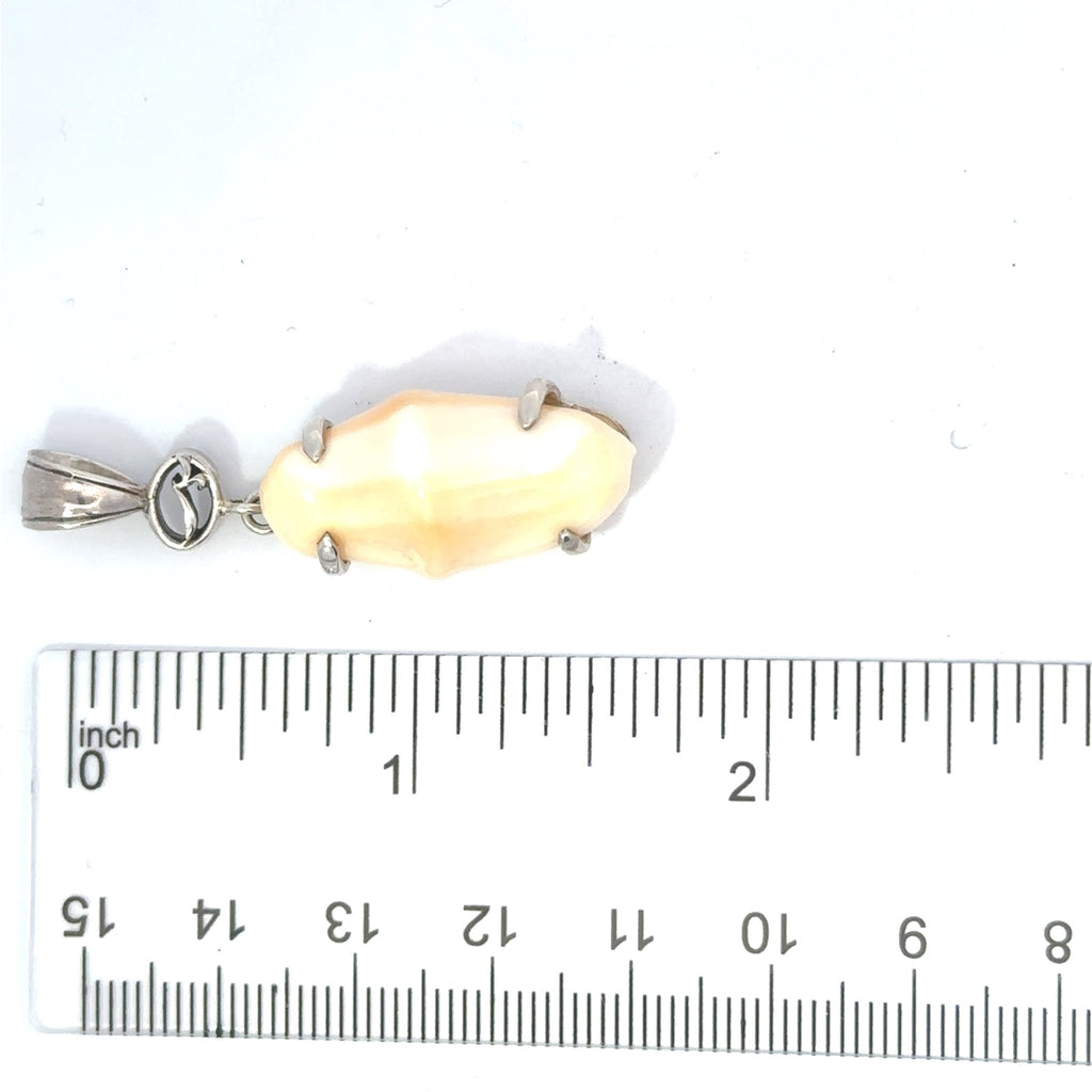 Flamingo Tongue Shell Pendant - Ocean Soul