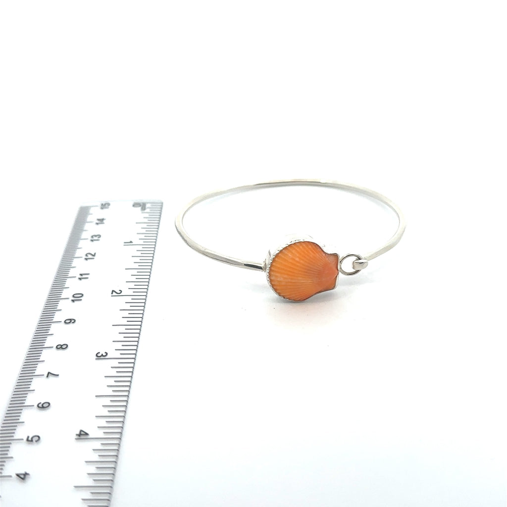 Scallop Shell Hammered Hook Bracelet - Ocean Soul