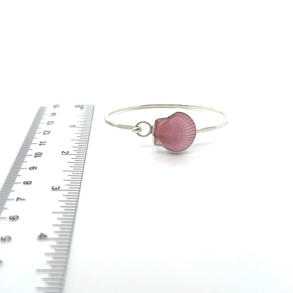 Scallop Shell Hammered Hook Bracelet - Ocean Soul