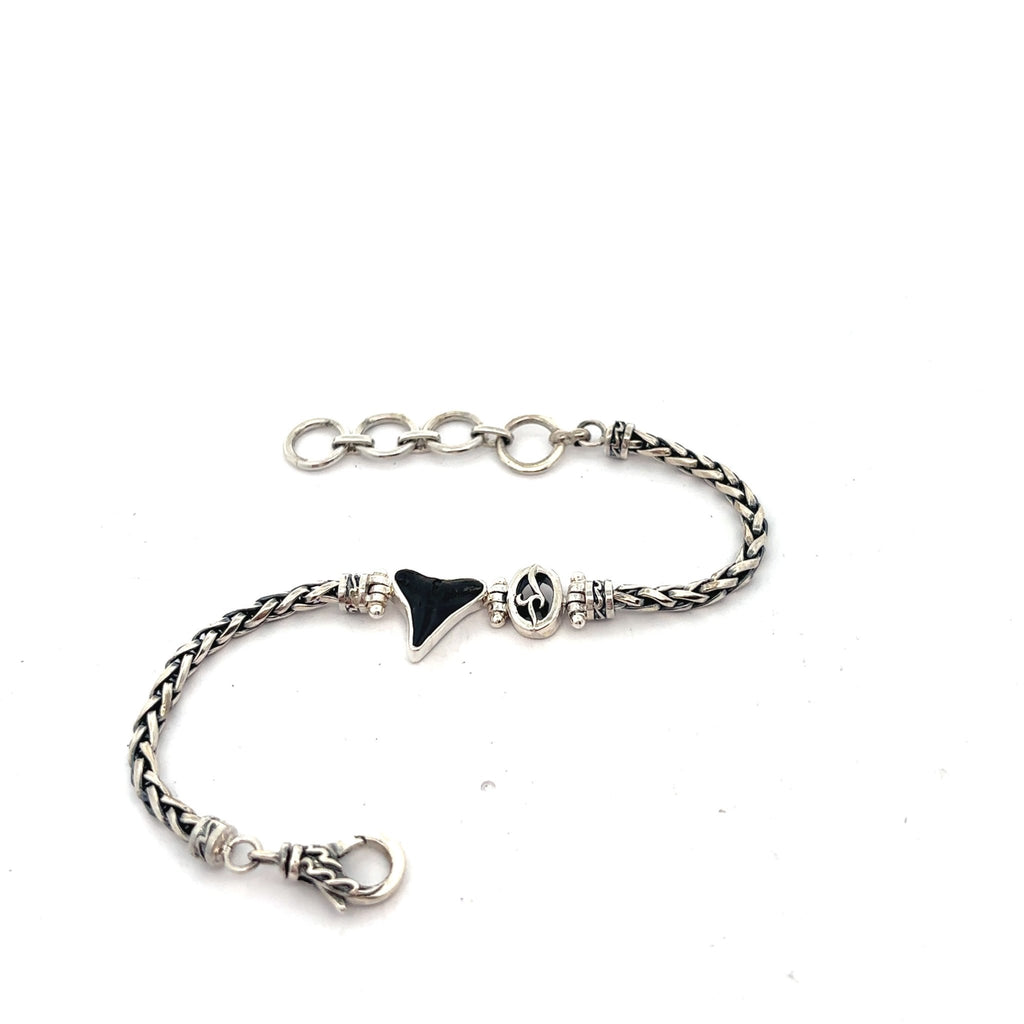 Shark Tooth on the Dainty Adjustable Bracelet - Ocean Soul