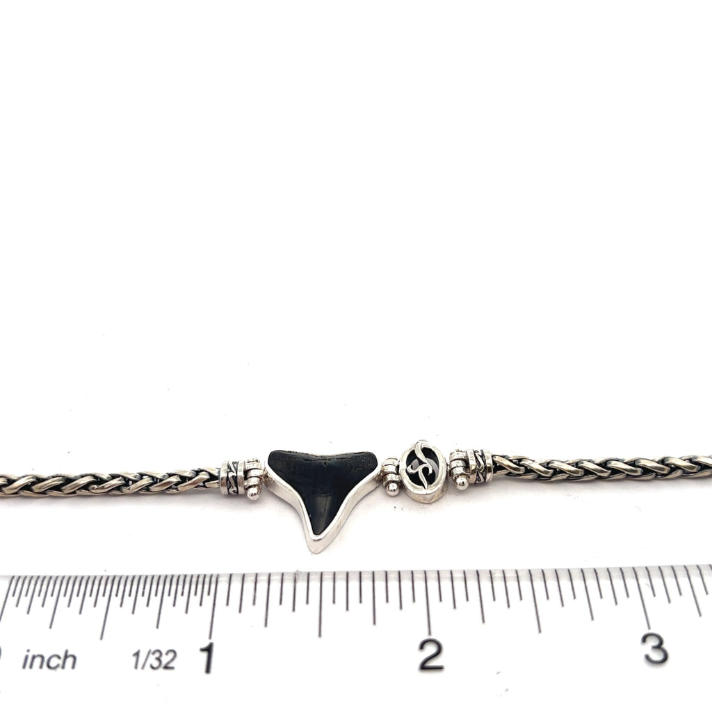 Shark Tooth on the Dainty Adjustable Bracelet - Ocean Soul