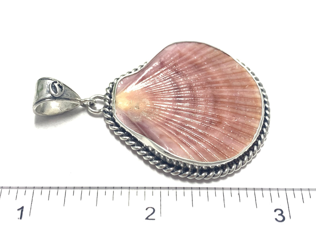 Flat Scallop Nautical Rope Pendant - Ocean Soul