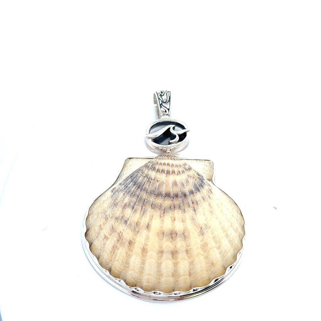 Nantucket Scallop Pendant - Ocean Soul