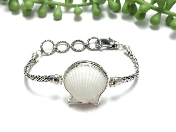 Scallop on the Romano Adjustable Bracelet - Ocean Soul